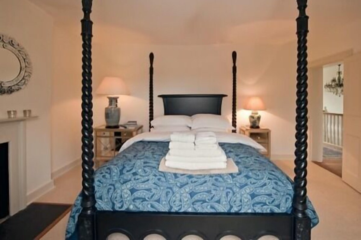 Double Room, 1 King Bed with Sofa bed
