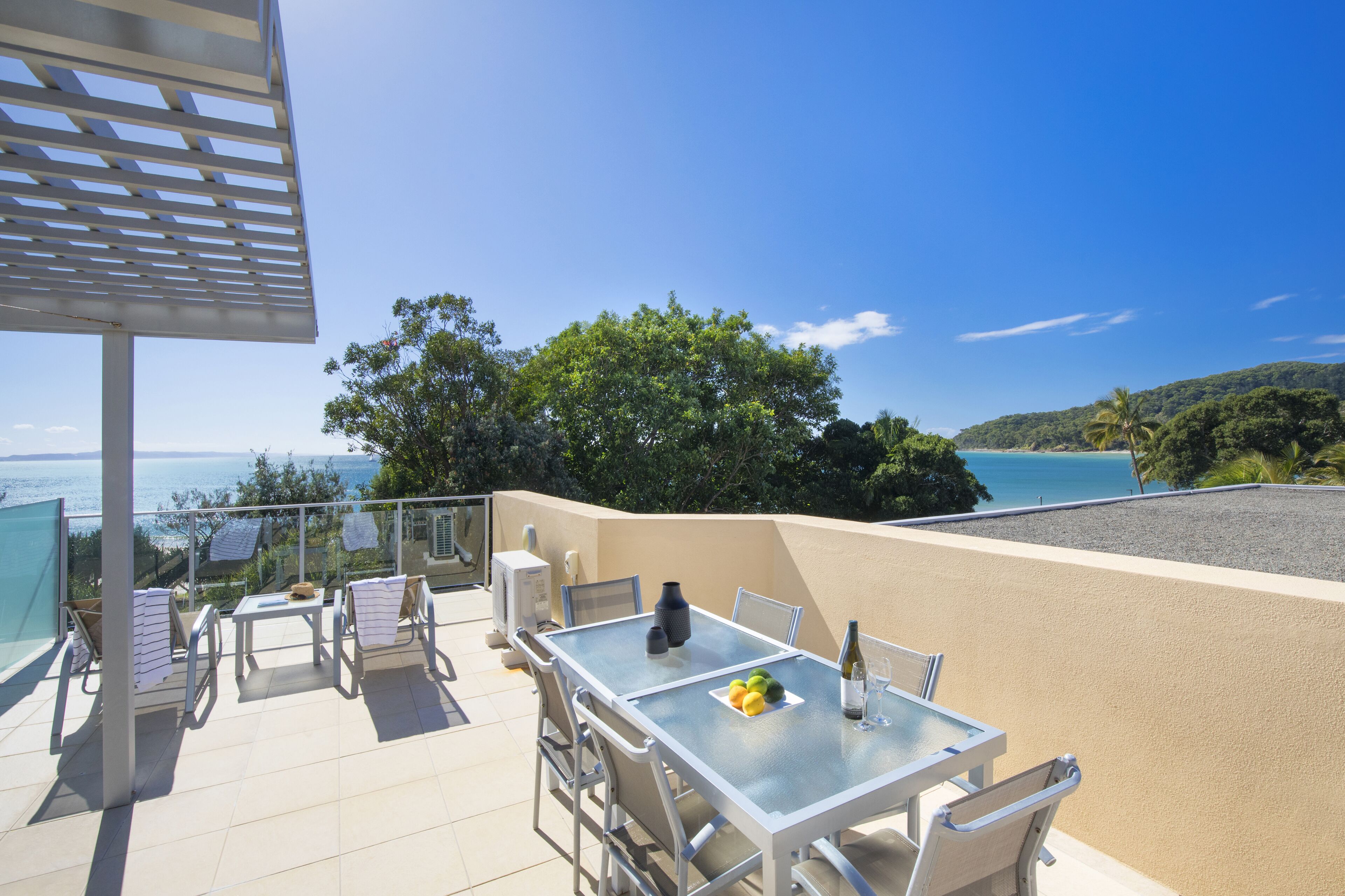 Maison Noosa Beachfront Resort — image 11