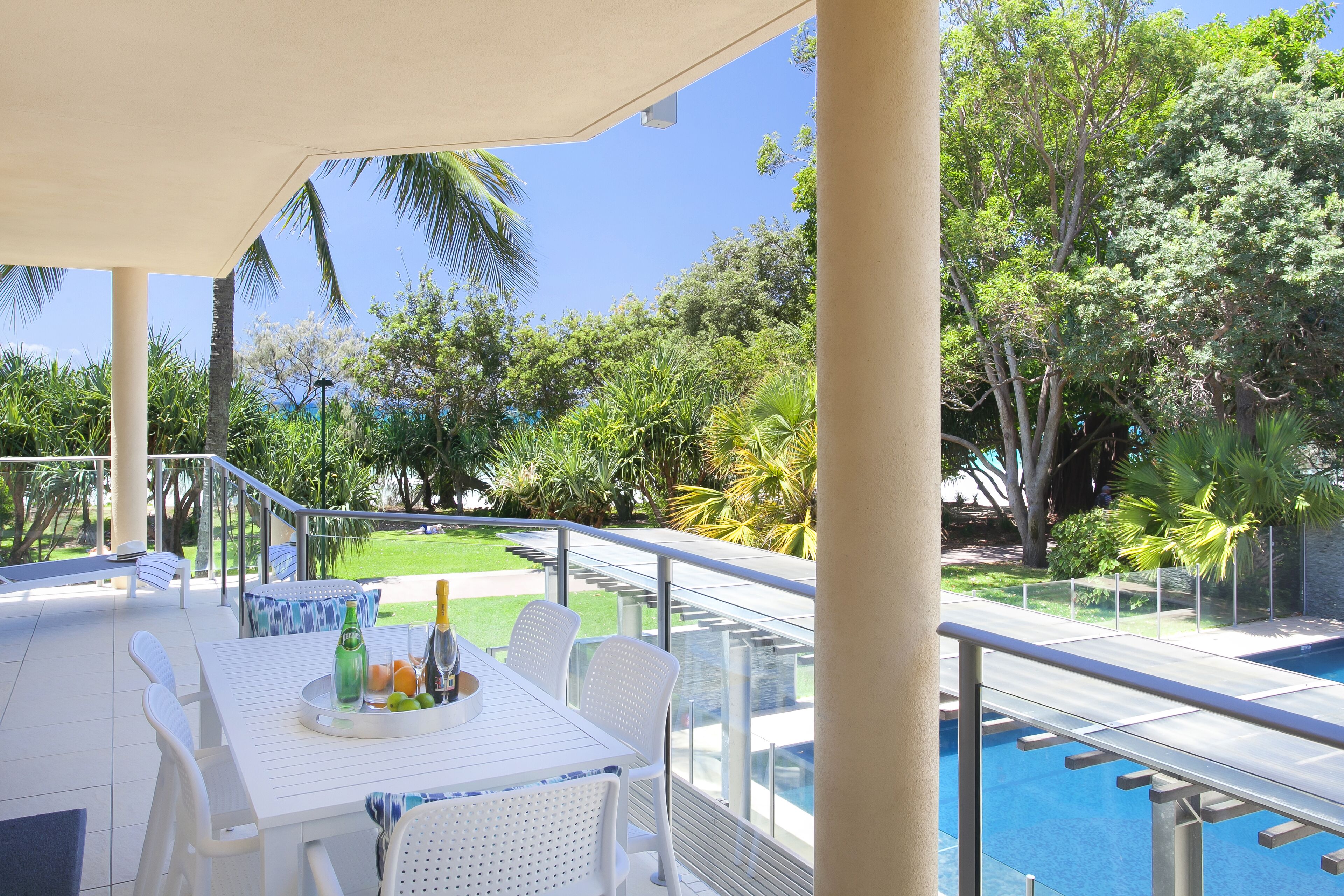 Maison Noosa Beachfront Resort — image 7