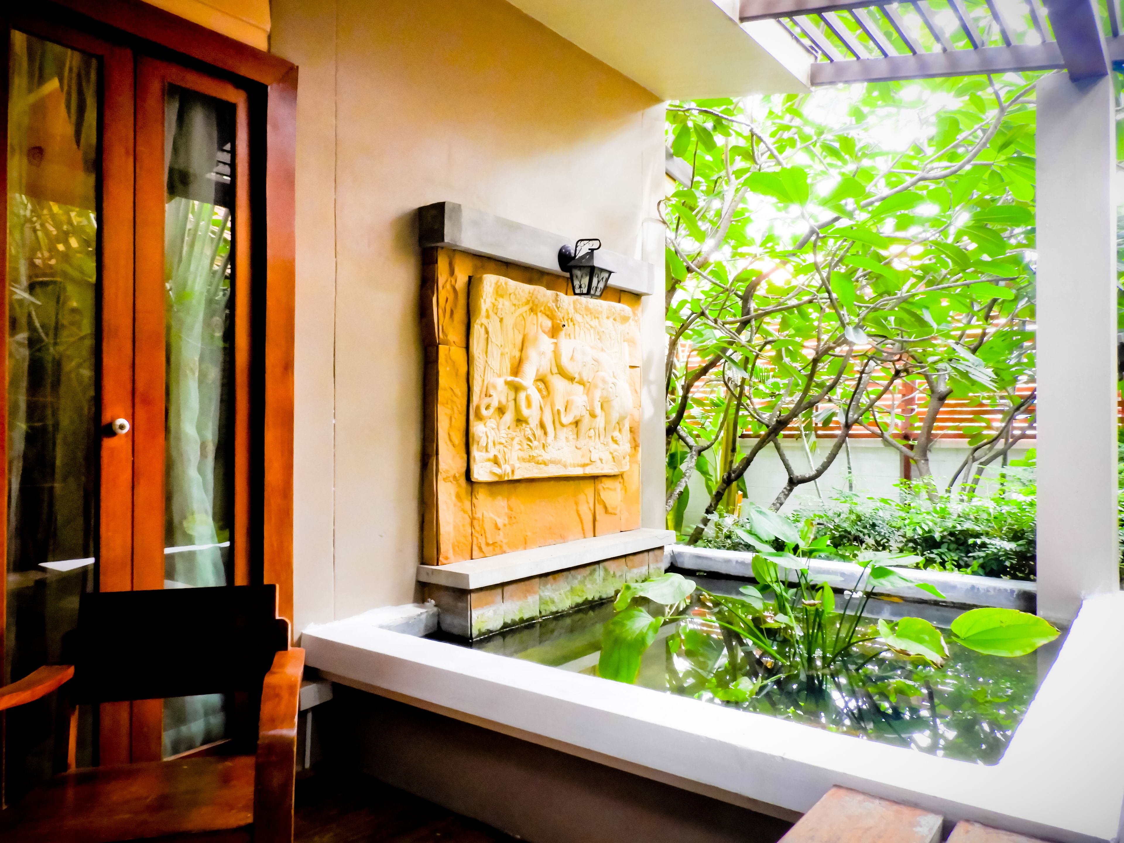 Villa Siam  | Minibar, in-room safe, individually decorated, individually furnished