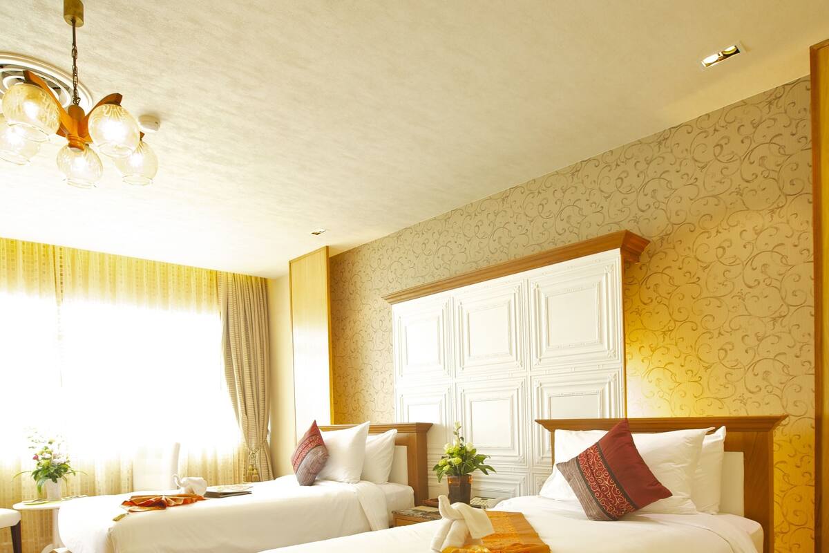 Classic-Doppel- oder -Zweibettzimmer | Minibar, Zimmersafe, Schreibtisch, kostenloses WLAN