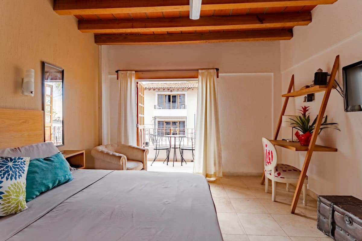 Suite, 1 Bedroom, Balcony