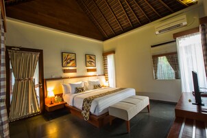 Villa, 2 Bedrooms, Private Pool | Minibar, in-room safe, desk, blackout drapes