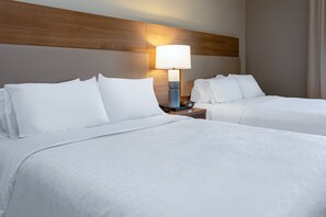 Desk, laptop workspace, blackout curtains, iron/ironing board - Candlewood Suites Sioux Falls by IHG (Sioux Falls)