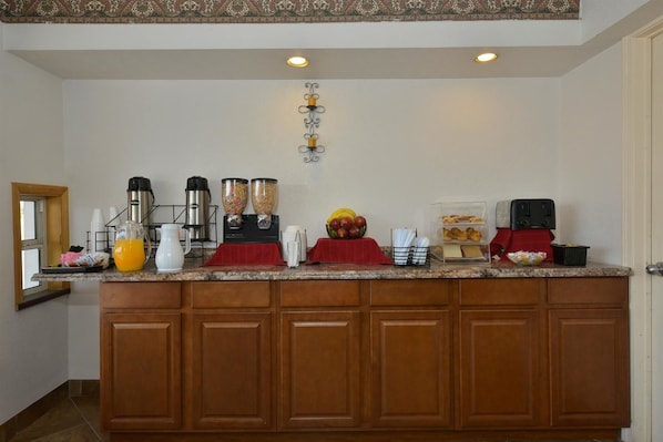Free daily on-the-go breakfast - Americas Best Value Inn Santa Rosa, NM (Santa Rosa)