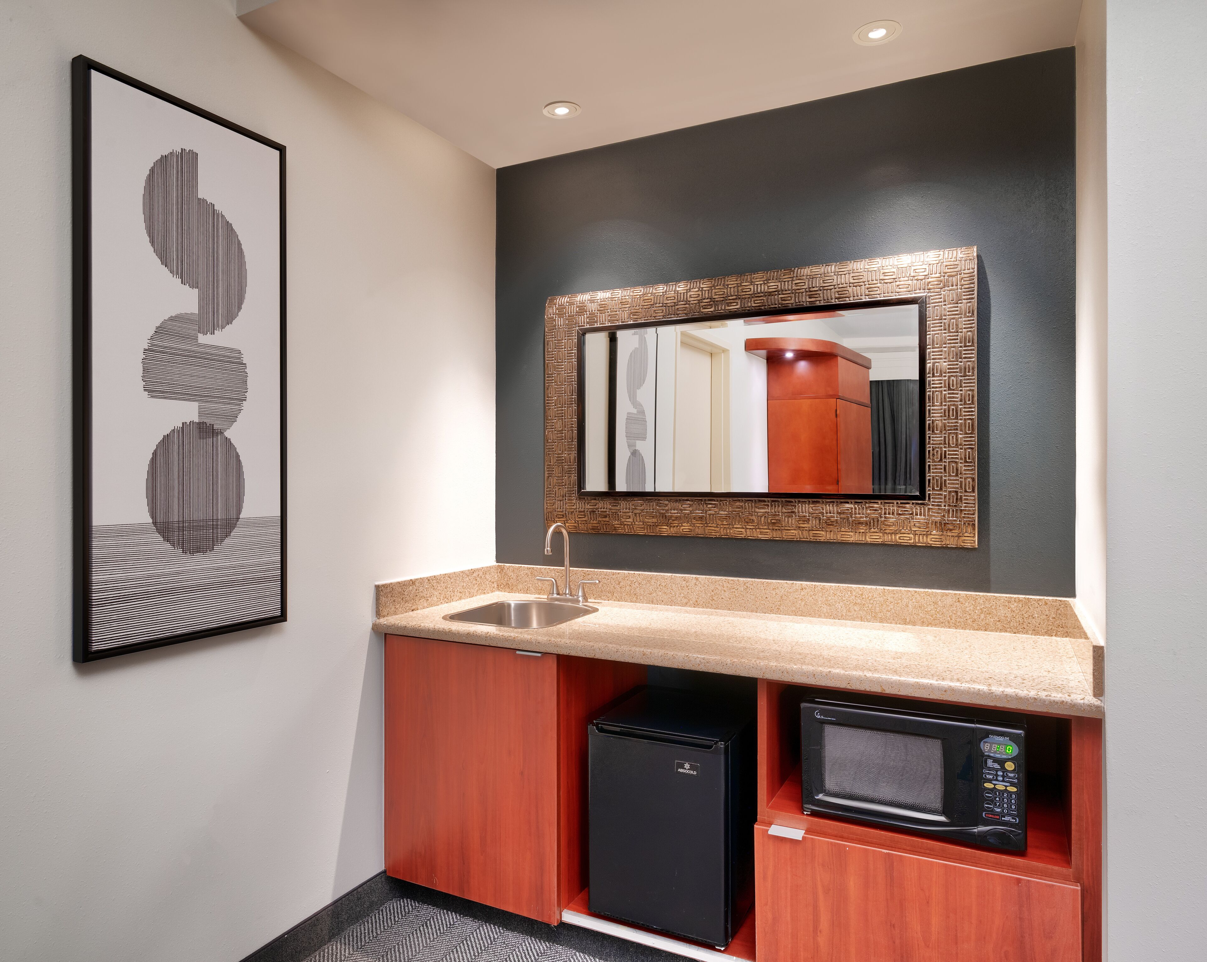 suite, 1 bedroom, non smoking | desk, laptop workspace, iron/ironing board, rollaway beds