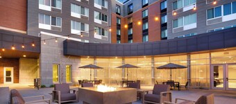 Courtyard by Marriott Lincoln Downtown