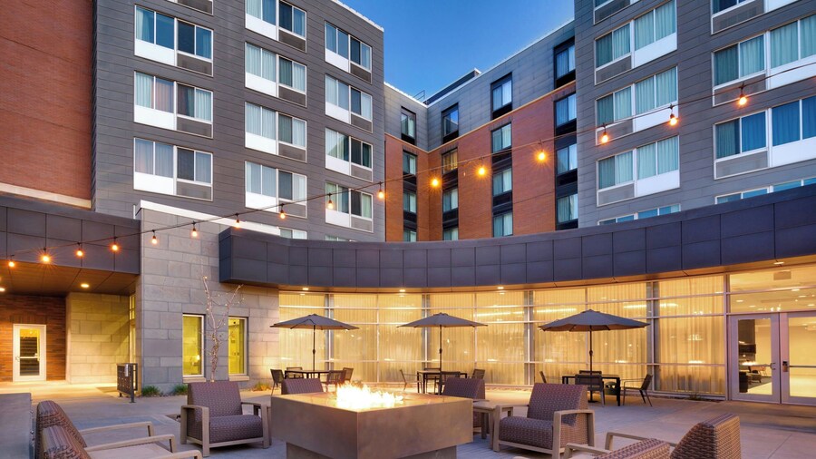 Courtyard by Marriott Lincoln Downtown