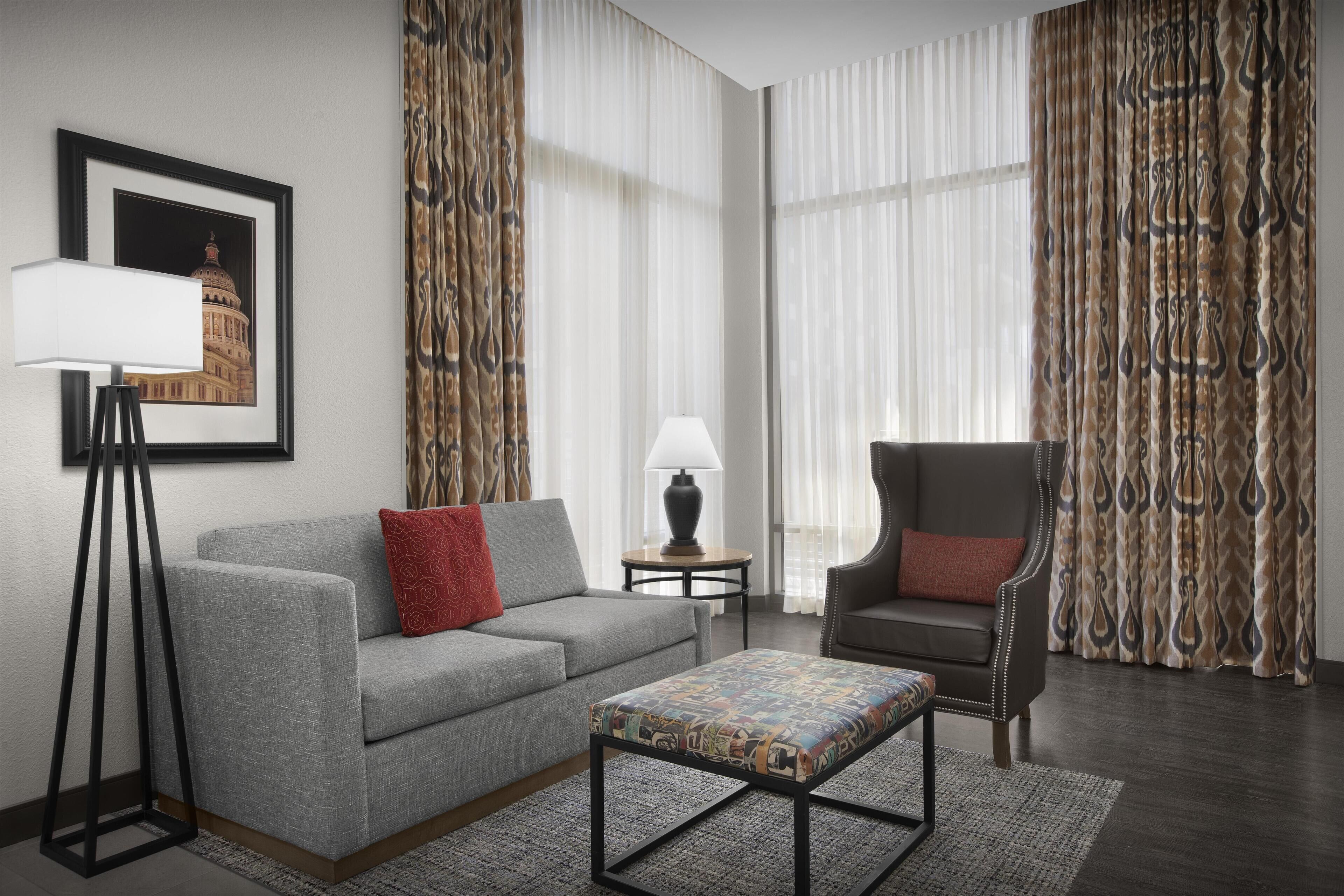 32-inch tv with cable channels, pay films