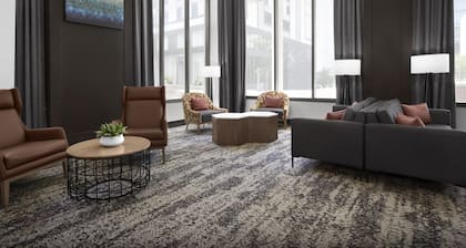 Hampton Inn & Suites Austin @ The University / Capitol