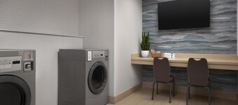 Hampton Inn & Suites Austin @ The University / Capitol