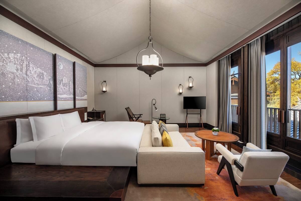 presidential villa | 1 bedroom, premium bedding, down duvets, minibar