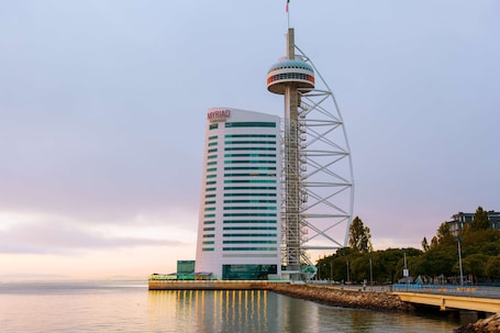Extérieur. Myriad by SANA Hotels