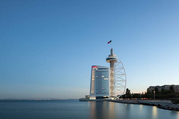 Fassade der Unterkunft – Abend/Nacht