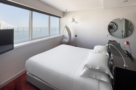 Ropa de cama de alta calidad y minibar