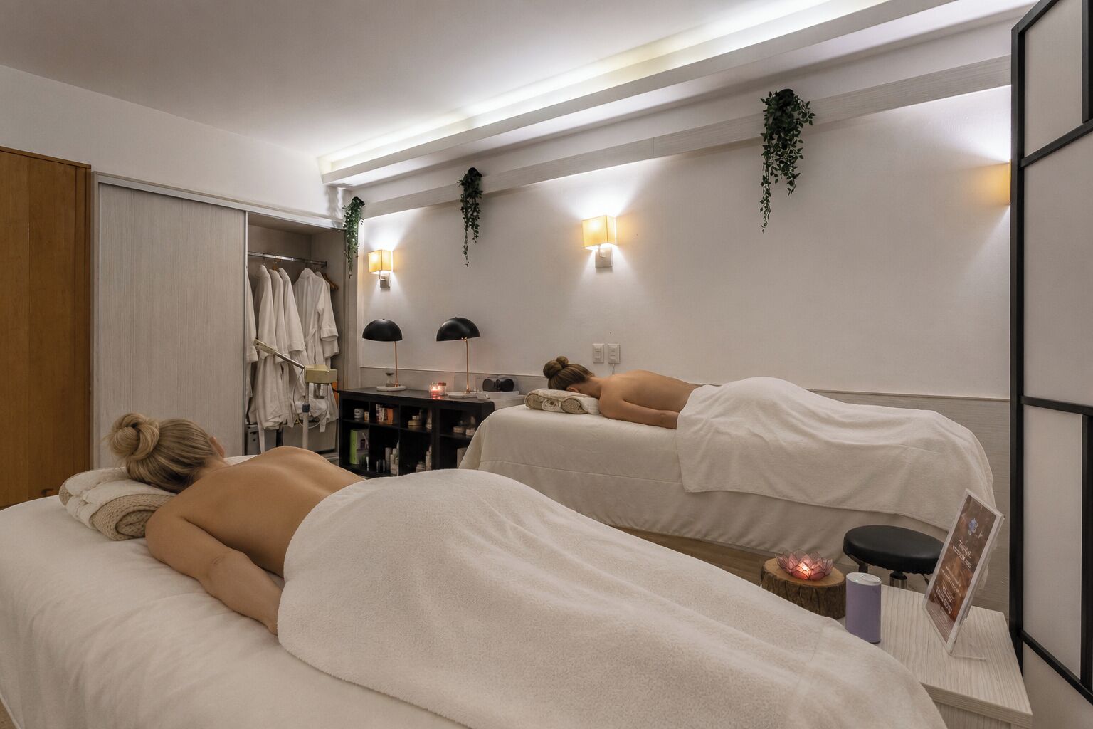 Salas para tratamentos a dois, massagens