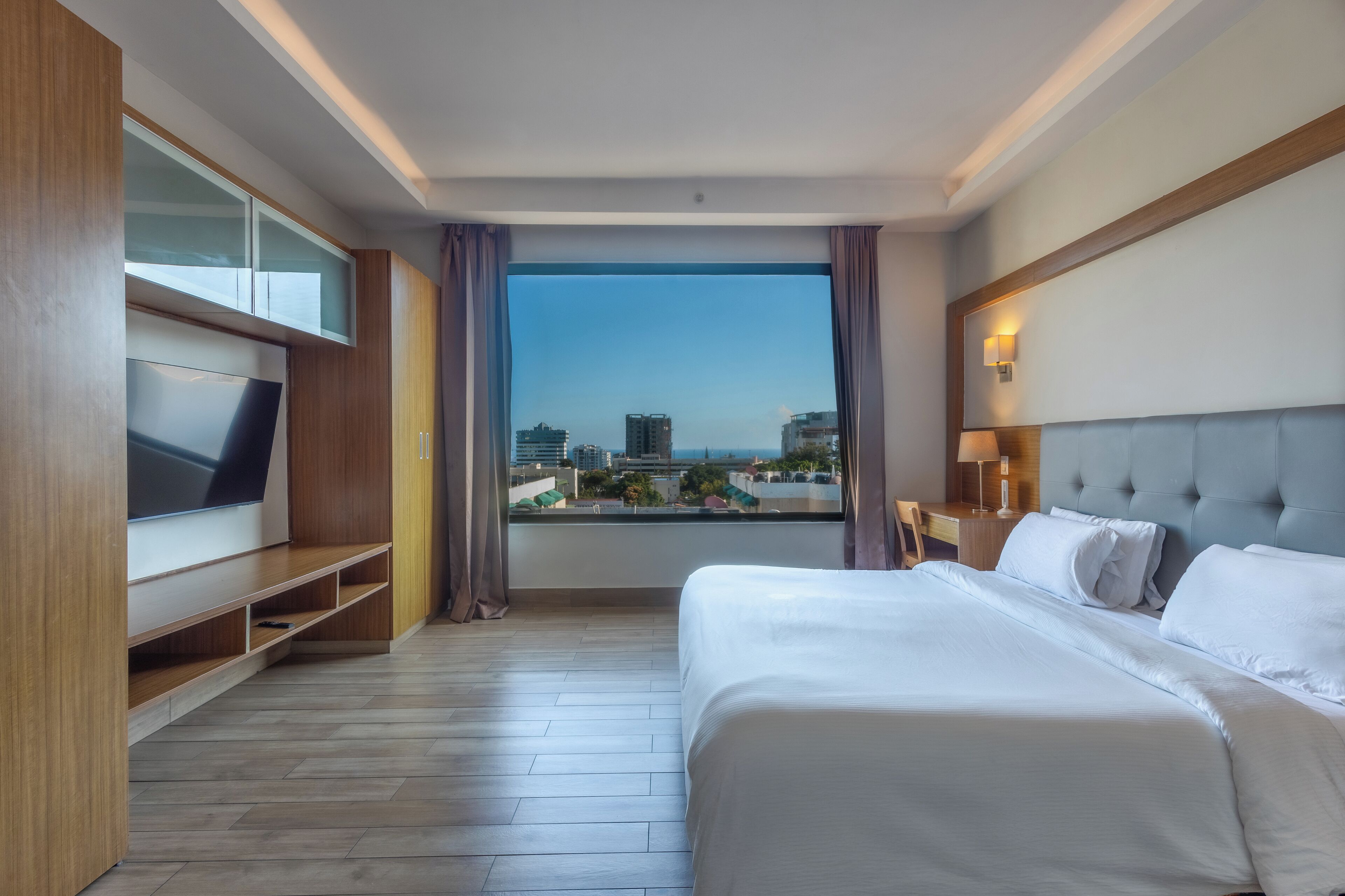 Superior-Zimmer, 1 King-Bett | Blick auf die Stadt