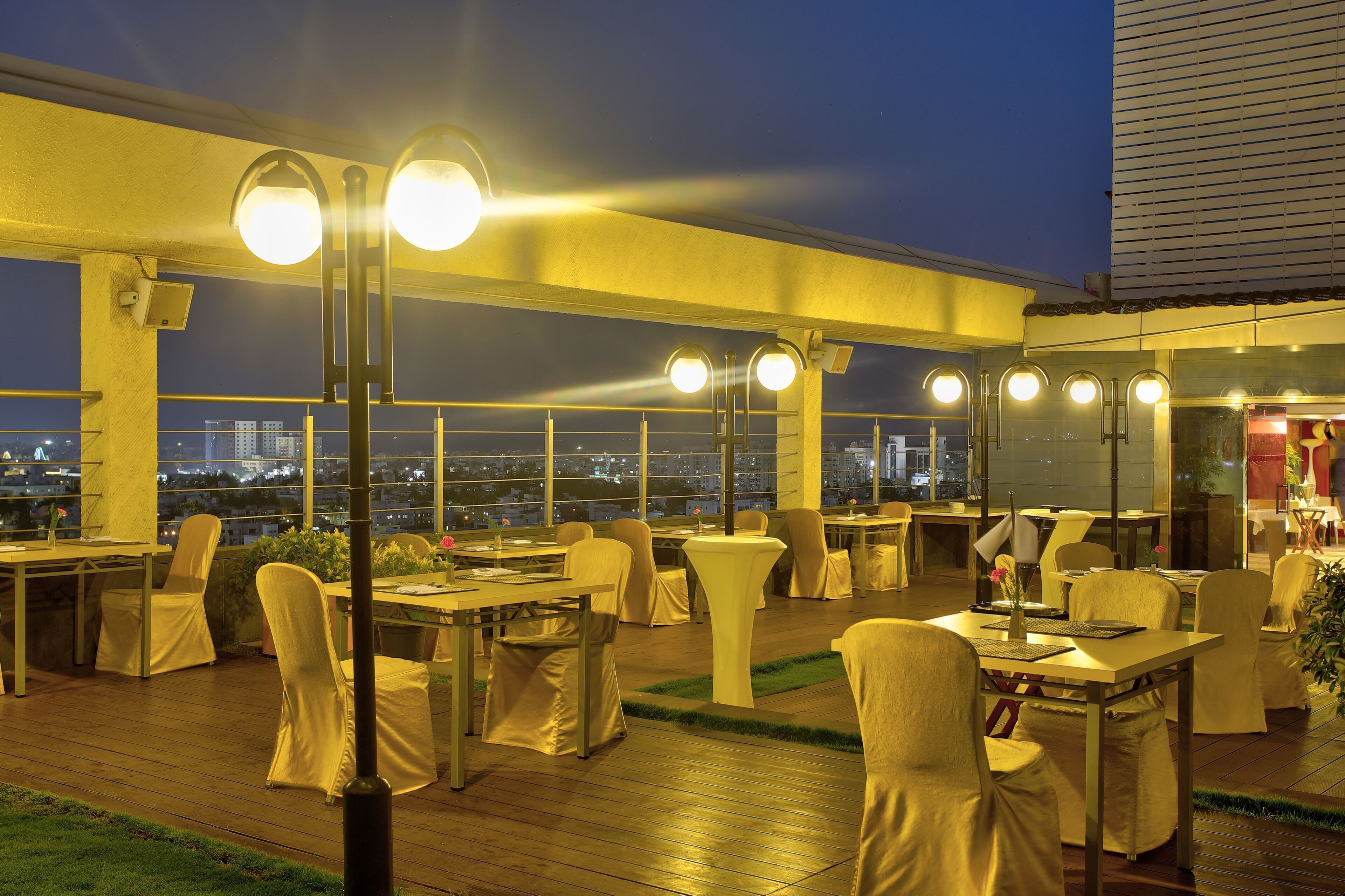 3 restaurants, dinner served, Fusion cuisine