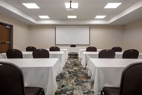 Hampton Inn by Hilton Brampton Toronto - Image 22