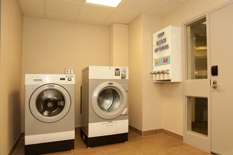 Hampton Inn by Hilton Brampton Toronto - Image 23