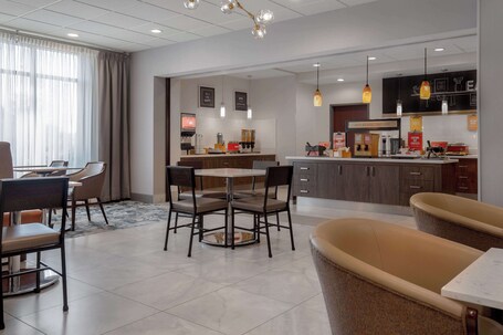 Hampton Inn by Hilton Brampton Toronto - Image 4