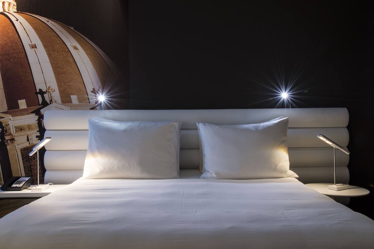 premium bedding, select comfort beds, minibar, in-room safe