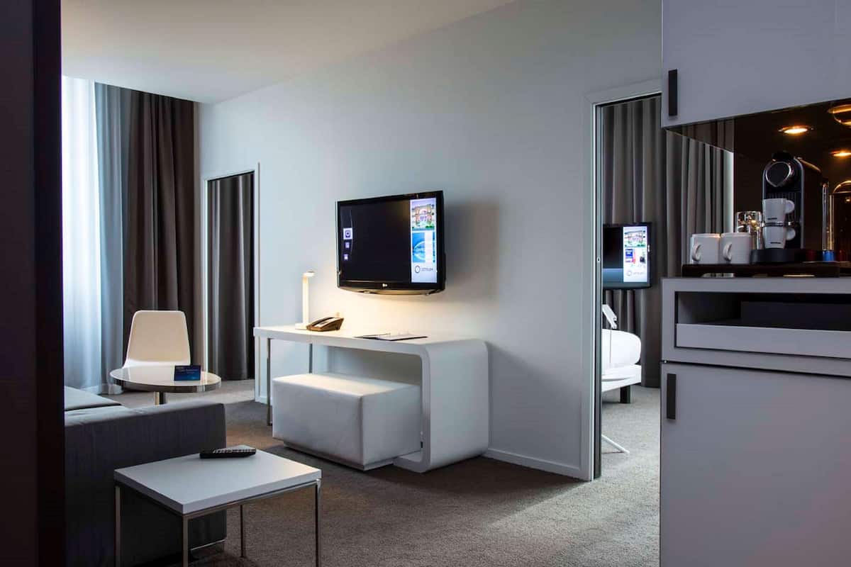 Suite, 1 habitación | Ropa de cama de alta calidad, camas Select Comfort y minibar