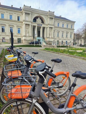 Bicycling - Radisson Blu Hotel Nantes (Nantes)