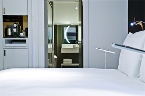 Junior Suite-Single | Premium bedding, Select Comfort beds, minibar, in-room safe - Radisson Blu Hotel Nantes (Nantes)