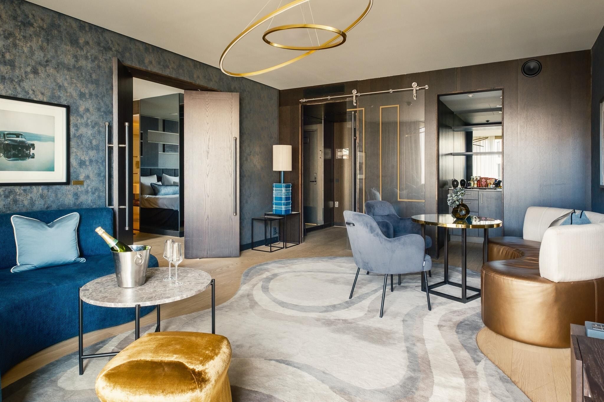 egyptian cotton sheets, premium bedding, down duvets, minibar