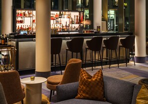 2 Bars/Lounges, Bar auf der Dachterrasse
