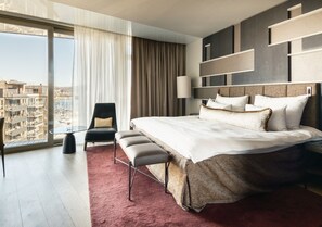 Deluxe Room | Egyptian cotton sheets, premium bedding, down comforters, minibar