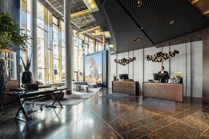 Lobby - THE THIEF (Oslo)