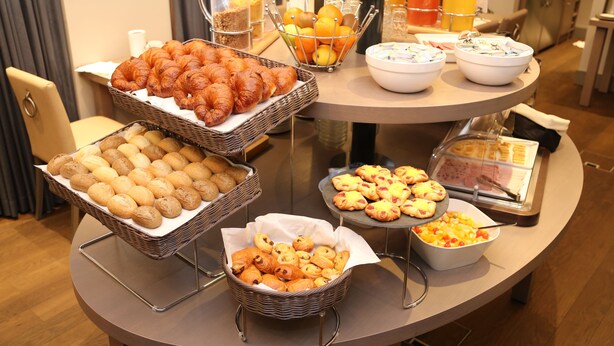 Breakfast area - Hotel Excelsior (Geneva)