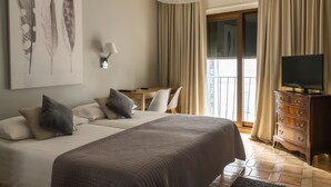 Standard Twin Room, 2 Twin Beds, City View - Hotel Excelsior (Geneva)