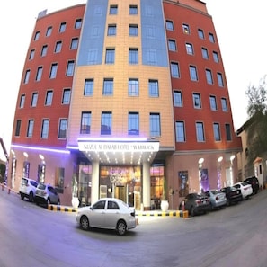 Front of property - Dabab Hotel By Warwick (Riyadh)