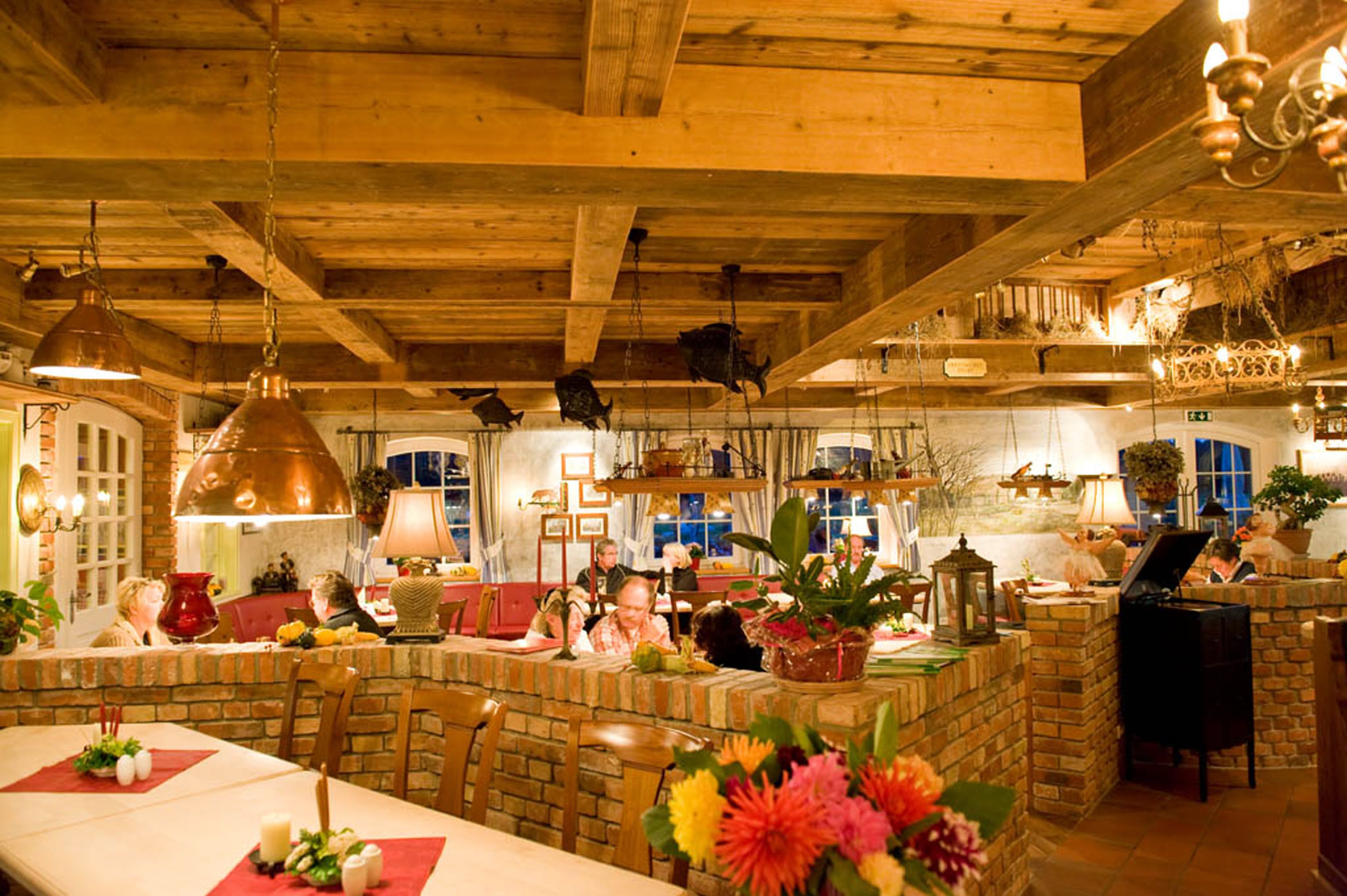 Se sirven desayunos y cenas; con vista al campo de golf 