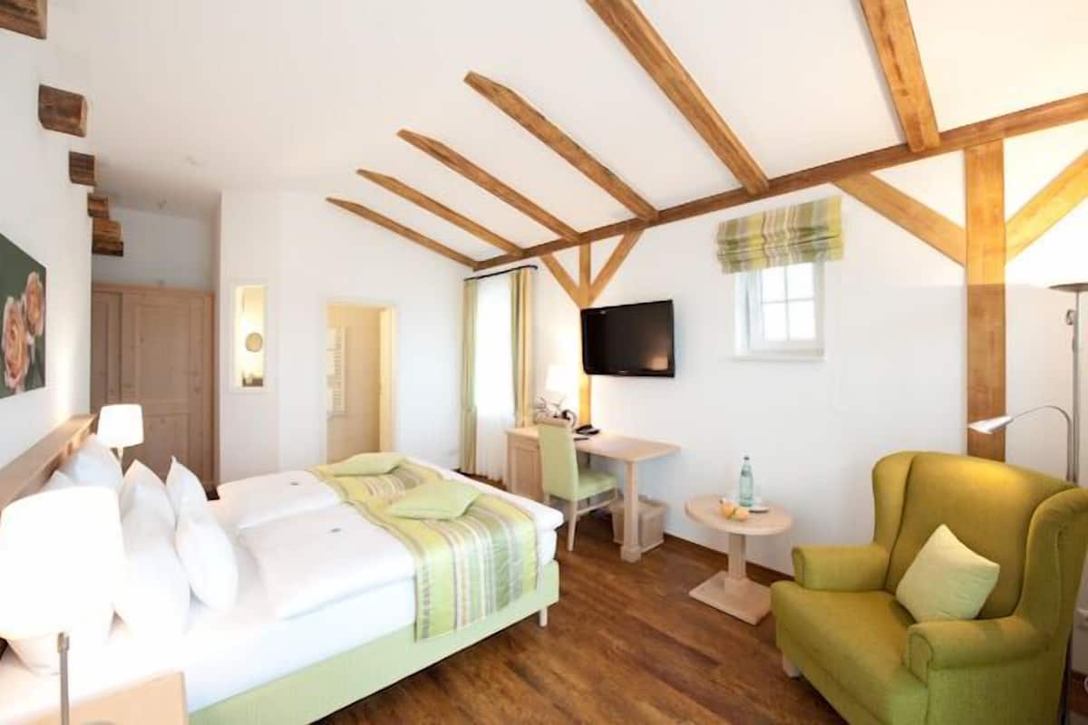 Chambre Double | Literie hypoallergénique, coffres-forts dans les chambres