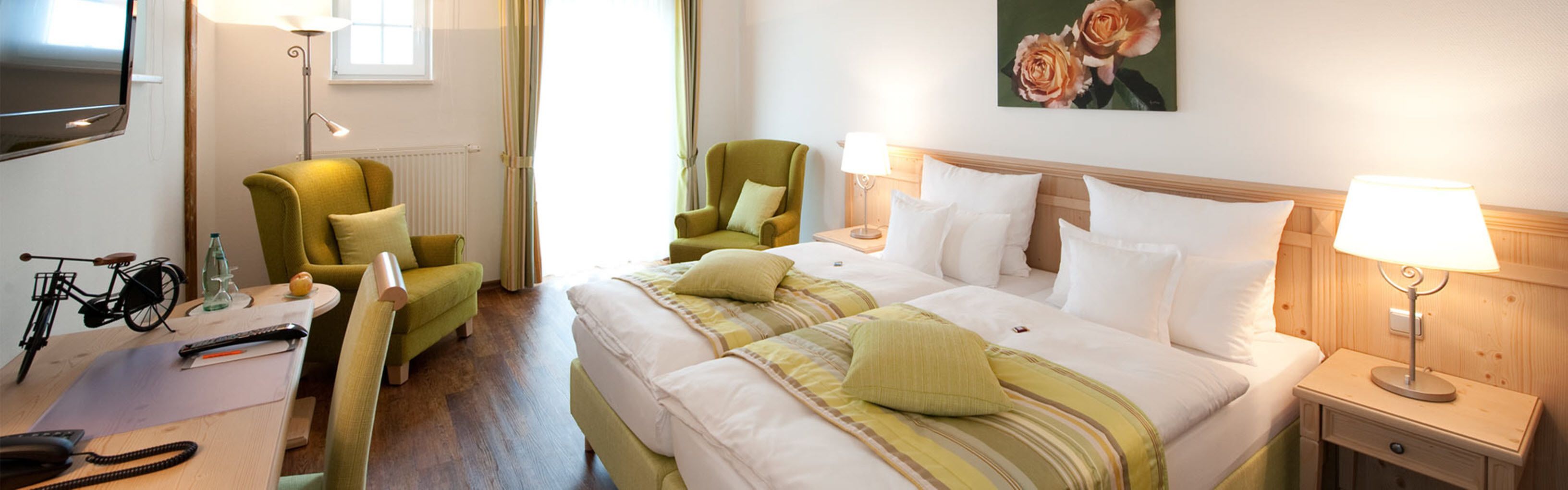 double room, balcony | hypo-allergenic bedding, in-room safe, individually decorated