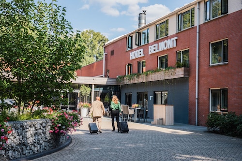 50/50 Hotel Belmont