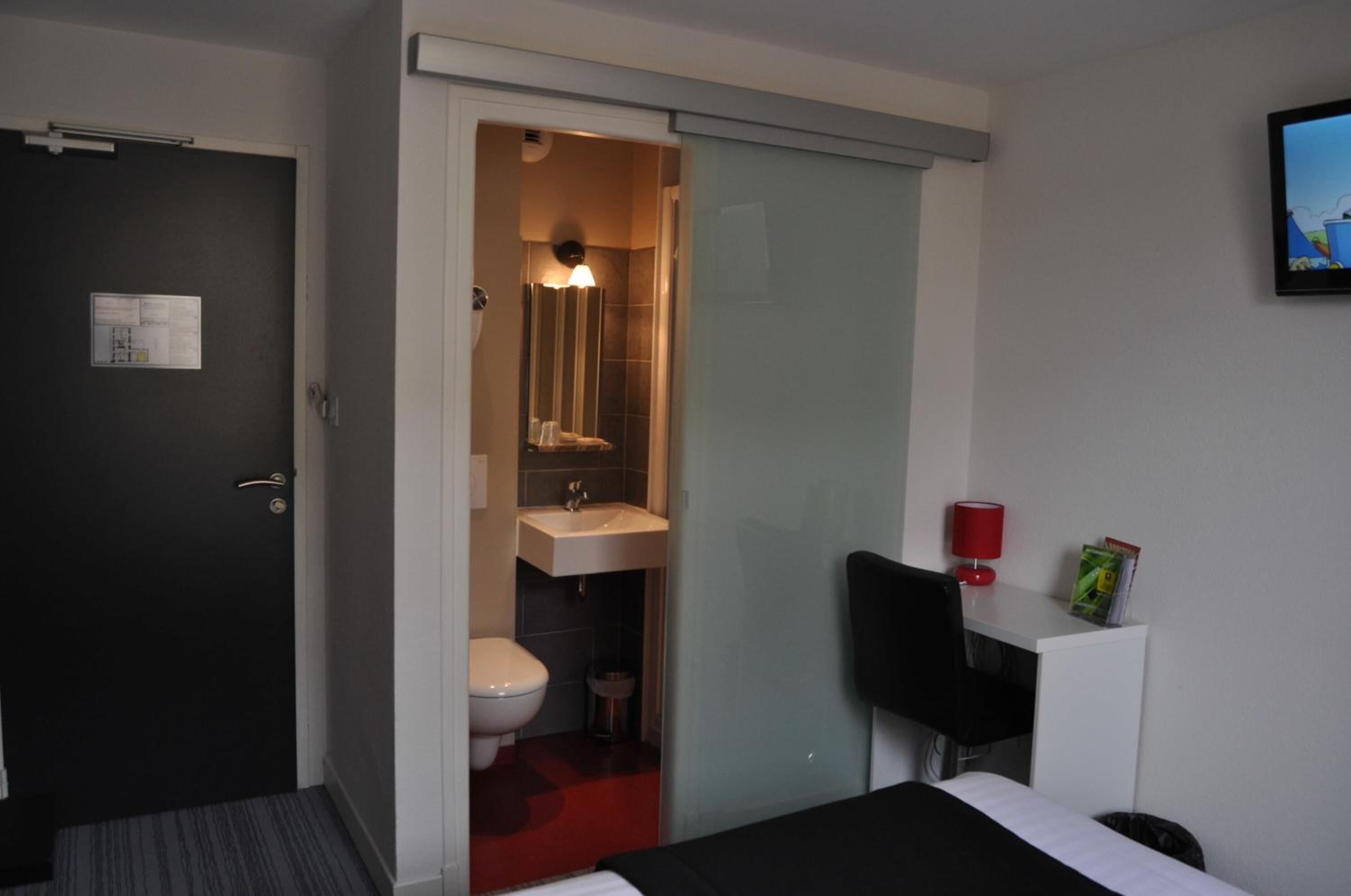 minibar, in-room safe, desk, blackout curtains