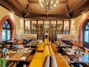 Restaurant - Regenta MPG Club (Mahabaleshwar)
