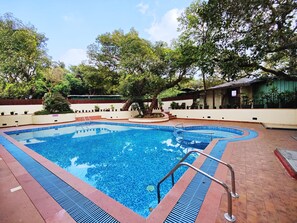 Outdoor pool, pool loungers