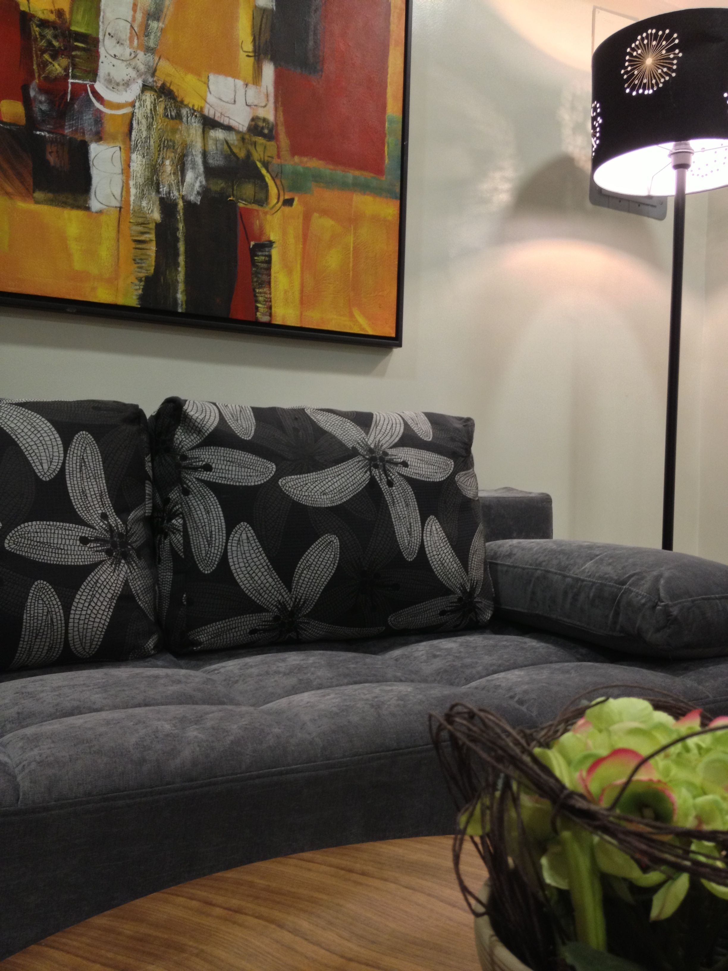 32-inch led tv with cable channels, tv