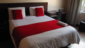 1 bedroom, in-room safe, desk, free WiFi