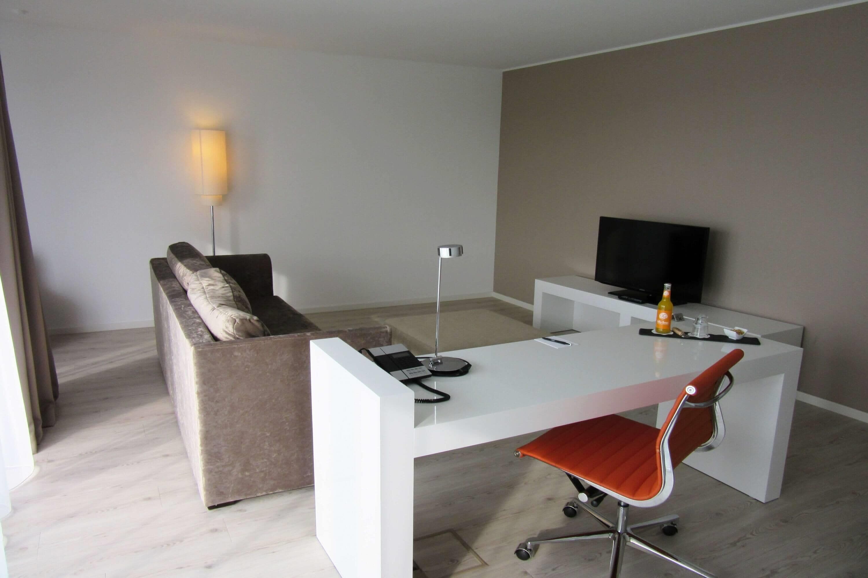 Suite, 1 Double Bed | Minibar, in-room safe, desk, laptop workspace
