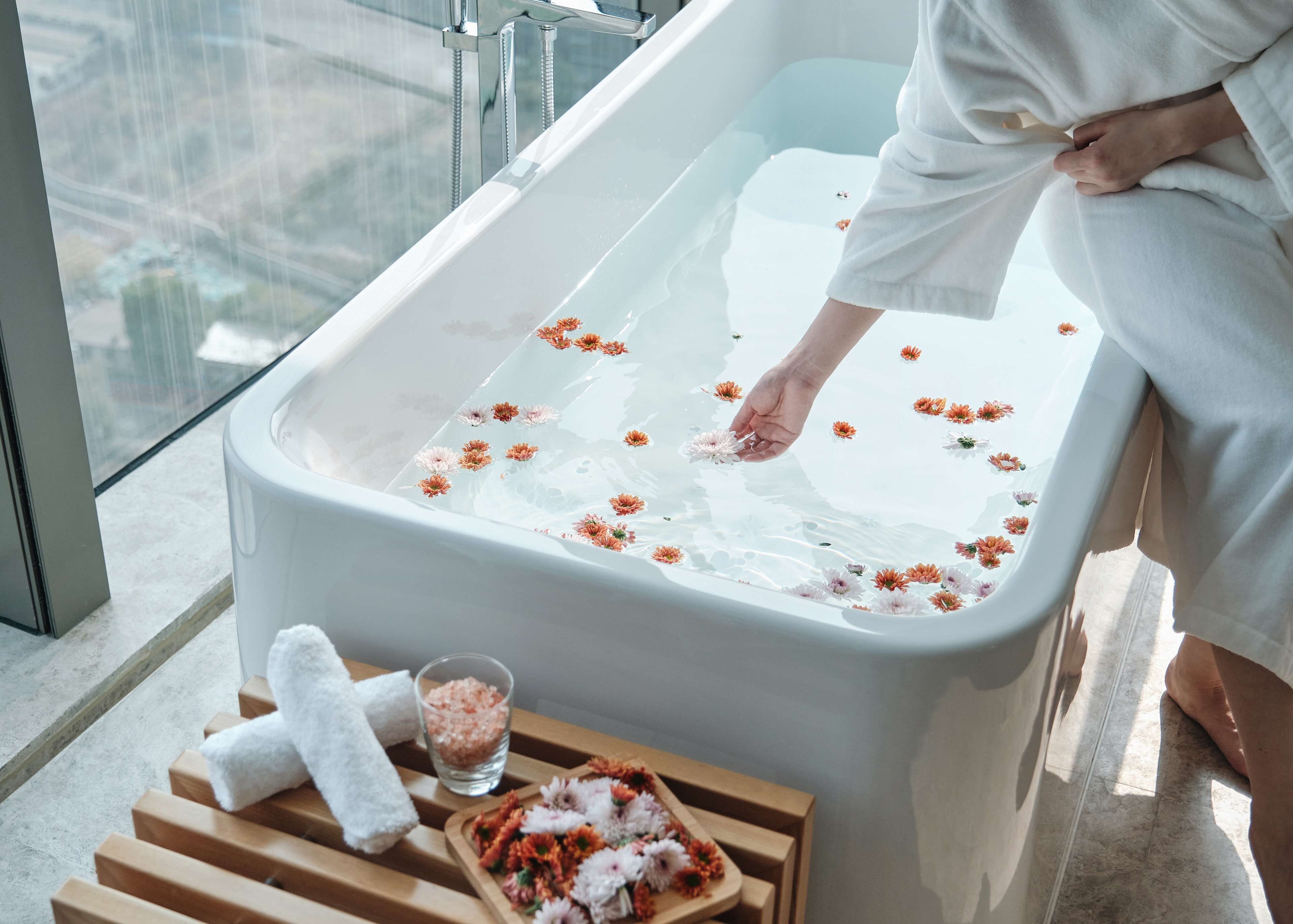 minibar, in-room safe, desk, laptop workspace