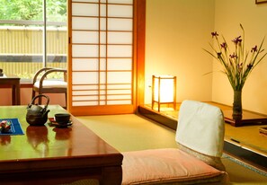 Traditional Room, Smoking, Private Bathroom (Japanese-Style) - Hanaya Bekkan (Misasa)