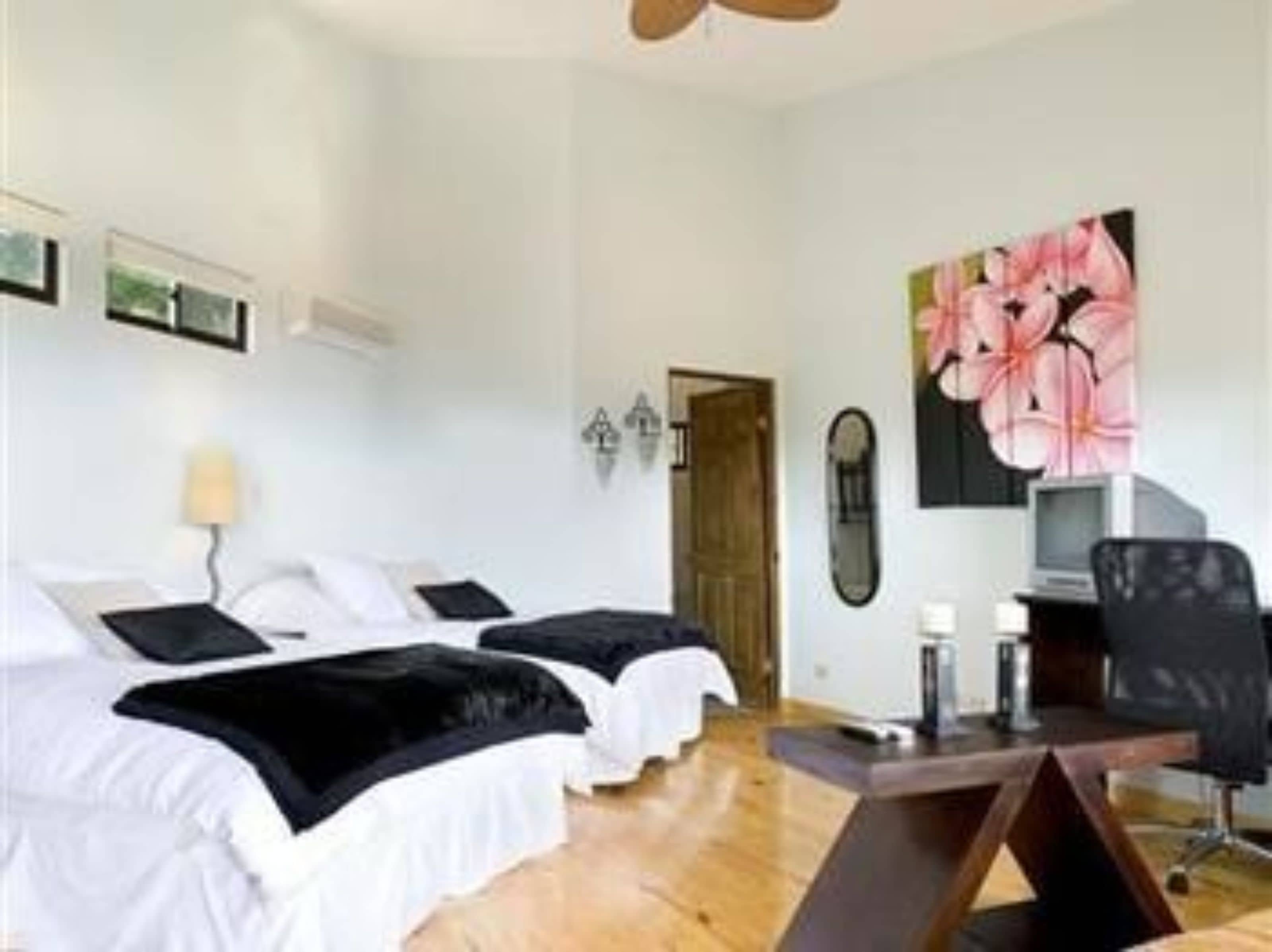 minibar, in-room safe, individually decorated, individually furnished