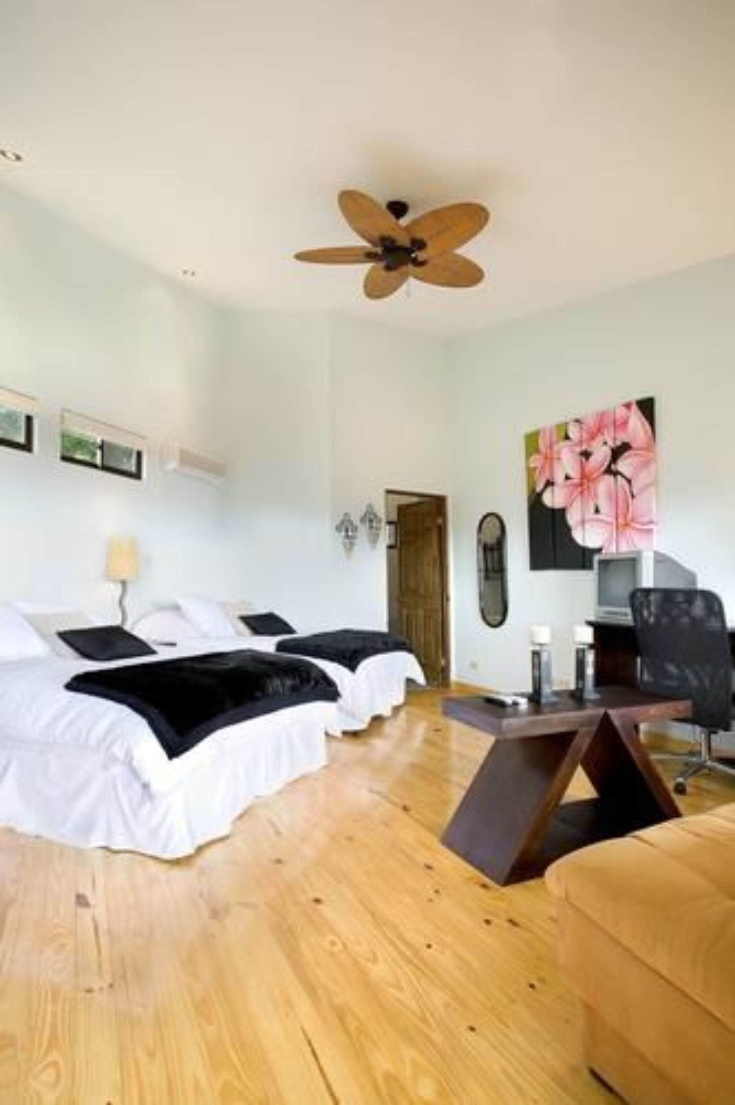 minibar, in-room safe, individually decorated, individually furnished